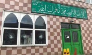 Lima Masjid di Inggris Diserang  Orang Tak Dikenal