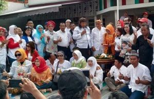 Menang Versi Quick Count, di Surabaya Relawan Jokowi Gelar Tasyakuran