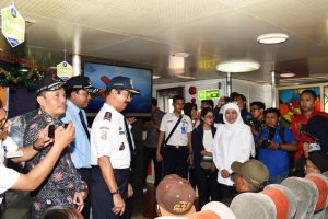 Gubernur Jatim Lepas 460 Pemudik di Pelabuhan Tanjung Perak