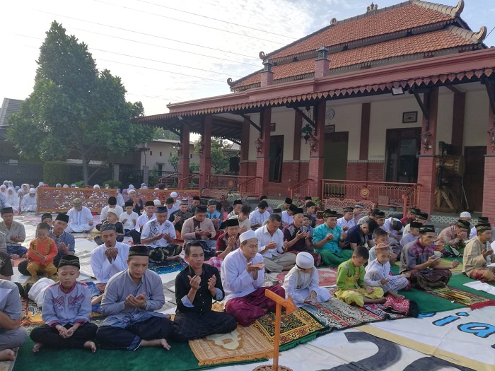 Jamaah Masjid Joglo Teladan Bersatunya Perbedaan