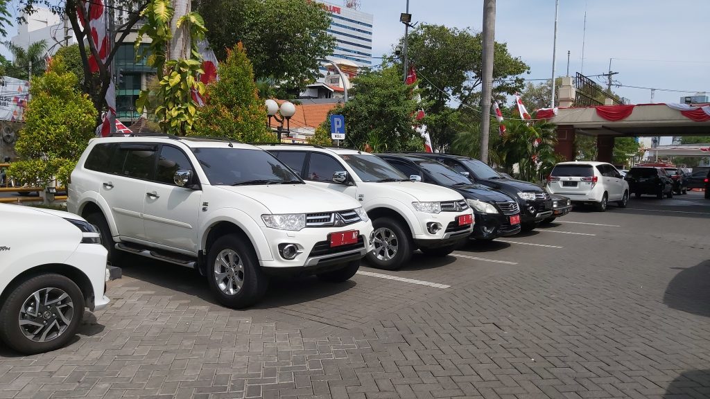 Melalui Surat Sekretaris DPRD Surabaya Minta Mobil Dinas Anggota Dewan Dikembalikan