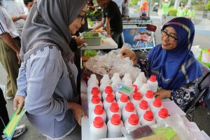 Lomba Gemu Famire Meriahkan “Minggu Pertanian” di Balai Kota Surabaya
