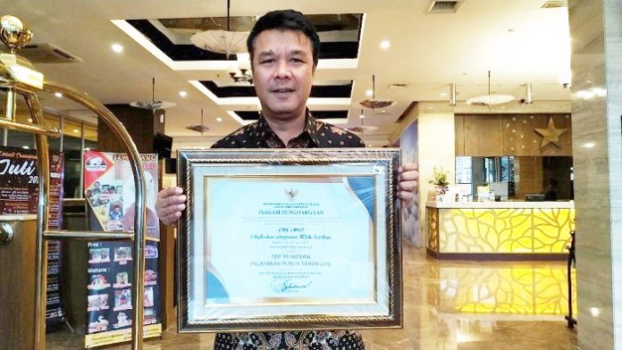 Cak EMUS Surabaya Raih Penghargaan Top 99 dari Kemenpan RB