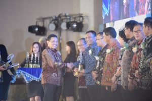 Pemkot Surabaya Kembali Raih Anugerah KiHajar Kategori Utama