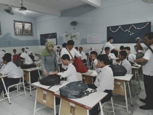 Cegah Konten Negatif, Pemkot Surabaya Razia Pelajar Bawa Gawai