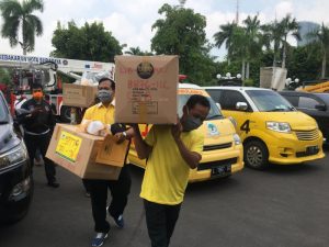 DPD Partai Golkar Kota Surabaya Salurkan Bantuan APD Covid-19