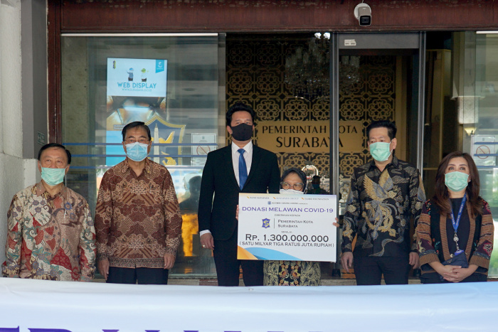 Bank Mayapada Serahkan Bantuan Penanganan Virus Import ke Pemkos