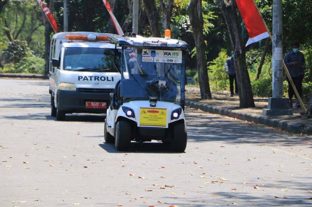 Di Surabaya, Ada Mobil Listrik Tanpa Sopir