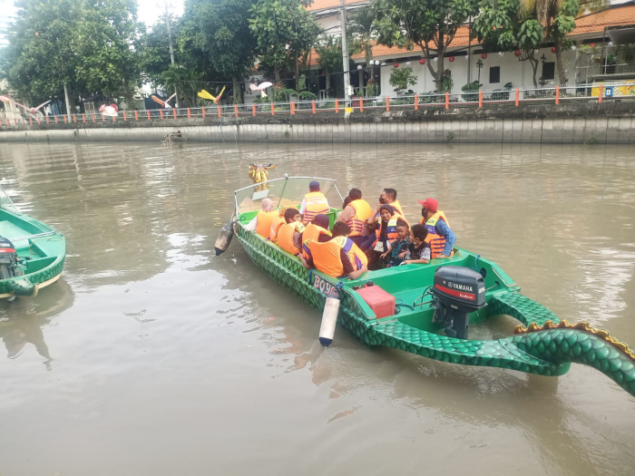 Wisata Perahu Kalimas Surabaya Jadi Primadona di Libur Lebaran Idul Fitri