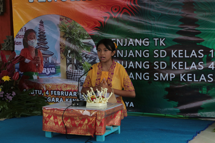 Dispendik Kota Surabaya Kembali Buka Beasiswa Penghafal Kitab Suci Hindu