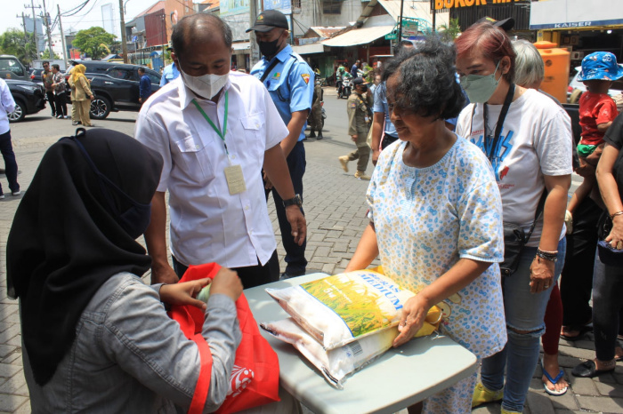 Tiga Hari Operasi Pasar Digelar, Pemkot Surabaya Gelontorkan 32,3 Ton Beras