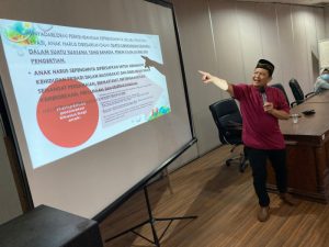 Pemkos Gelar Seminar Konvensi Hak Anak untuk Pengurus Rumah Ibadah se-Surabaya