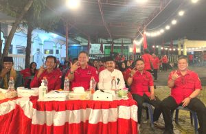 Buka Bersama PAC Lakarsantri Dihadiri Ketua DPC PDI Perjuangan Kota Surabaya