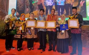 Membanggakan, 11 Kampung dan 10 Sekolah di Surabaya Raih Penghargaan