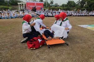 Jelang Peringatan Hari Relawan Sedunia, Pemkos Kukuhkan Anggota Palang Merah Remaja dan Relawan PMI