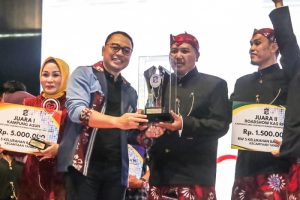 Wali Kota Eri Cahyadi Beri Penghargaan KAS-RPA kepada 19 Kampung di Surabaya