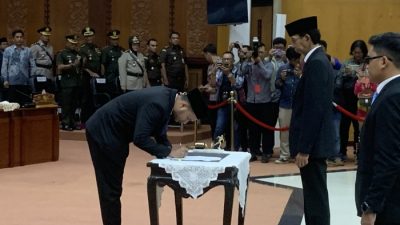 PAW DPRD Kota Surabaya, Airlangga Justitia Resmi Gantikan Alm Ratih Retnowati