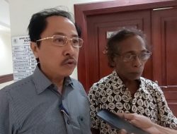 Didampingi Warga Ketua Komisi C Beberkan Hasil Rapat RTRW