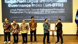 Layanan Publik Berbasis Digital, Pemkot Surabaya Raih Penghargaan Dari UGM