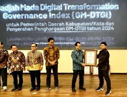 Layanan Publik Berbasis Digital, Pemkot Surabaya Raih Penghargaan Dari UGM