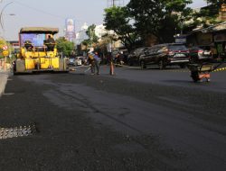 Pemkot Surabaya Percepat Pengaspalan untuk Kurangi Debu Jalan